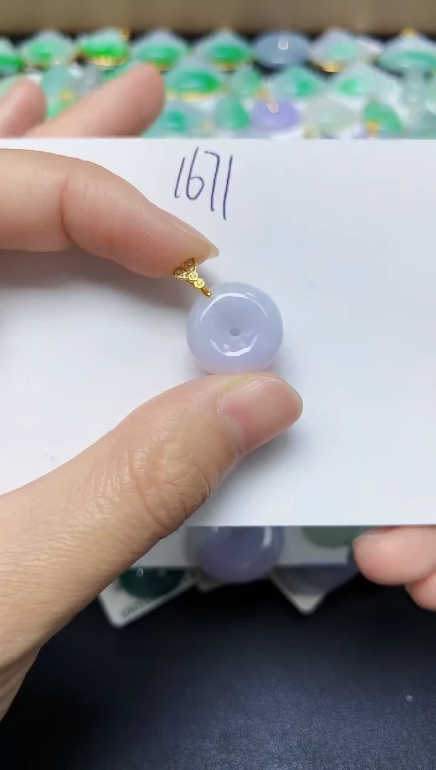 翡翠未镶嵌颈饰 天然缅甸翡翠A货