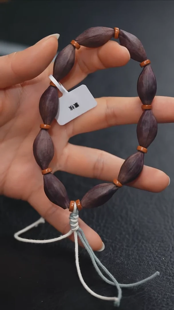 【闪购商品】橄榄核吊坠橄榄核