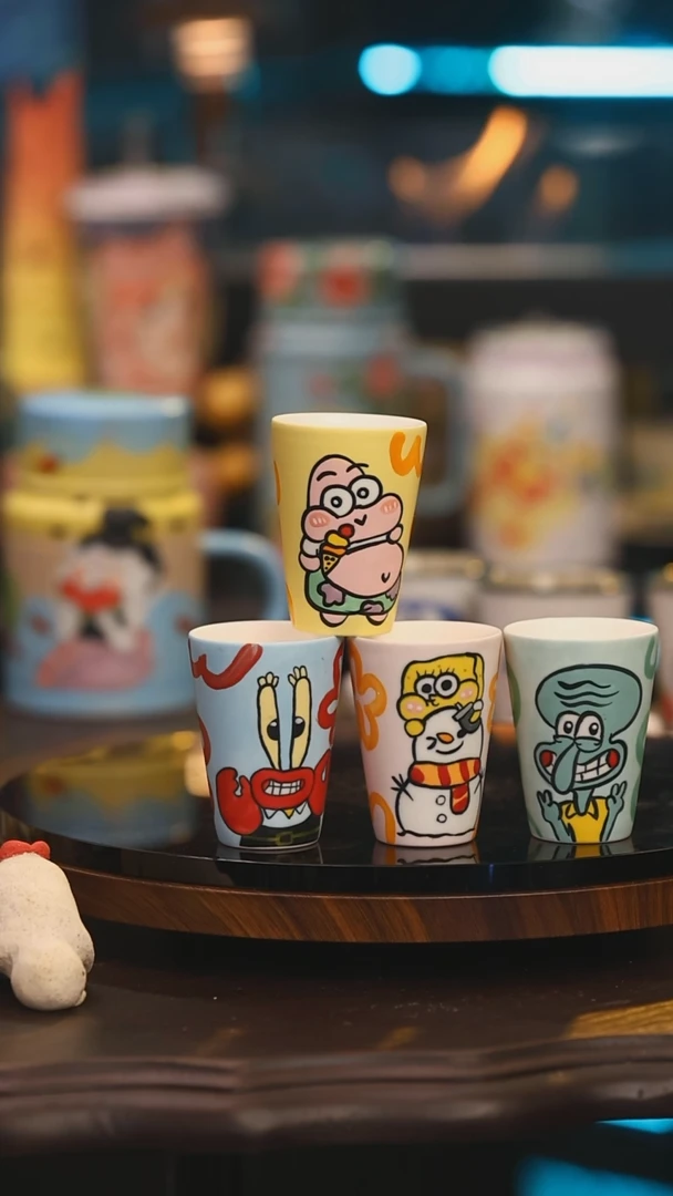 【闪购商品】摆件景德镇设计师釉下彩绘陶瓷