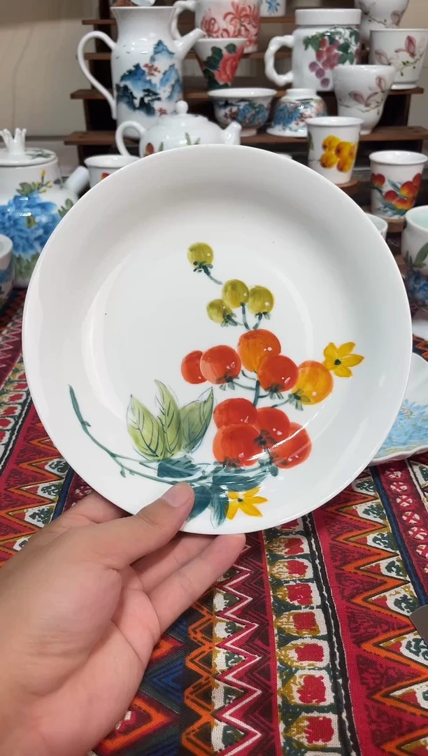 摆件景德镇高端瓷器五彩番茄盘