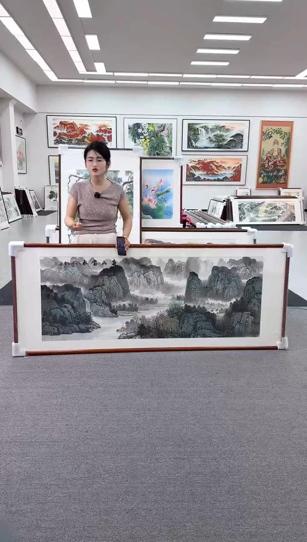 国画春山富水219*88