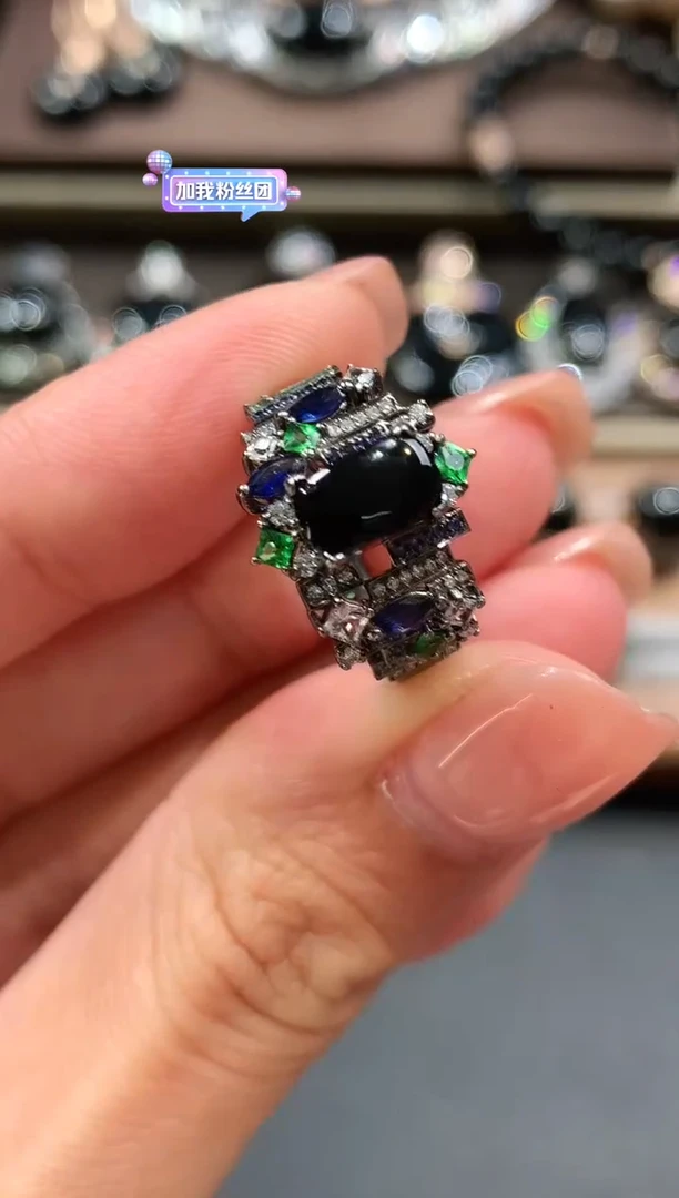 18K金镶嵌戒指翡翠q46