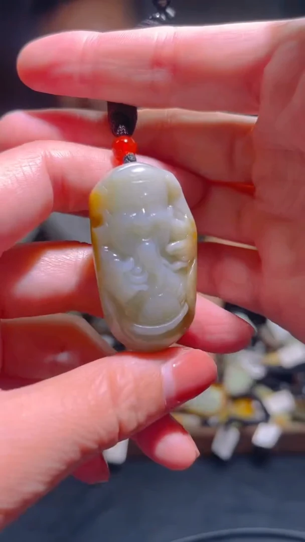 和田玉未镶嵌颈饰·