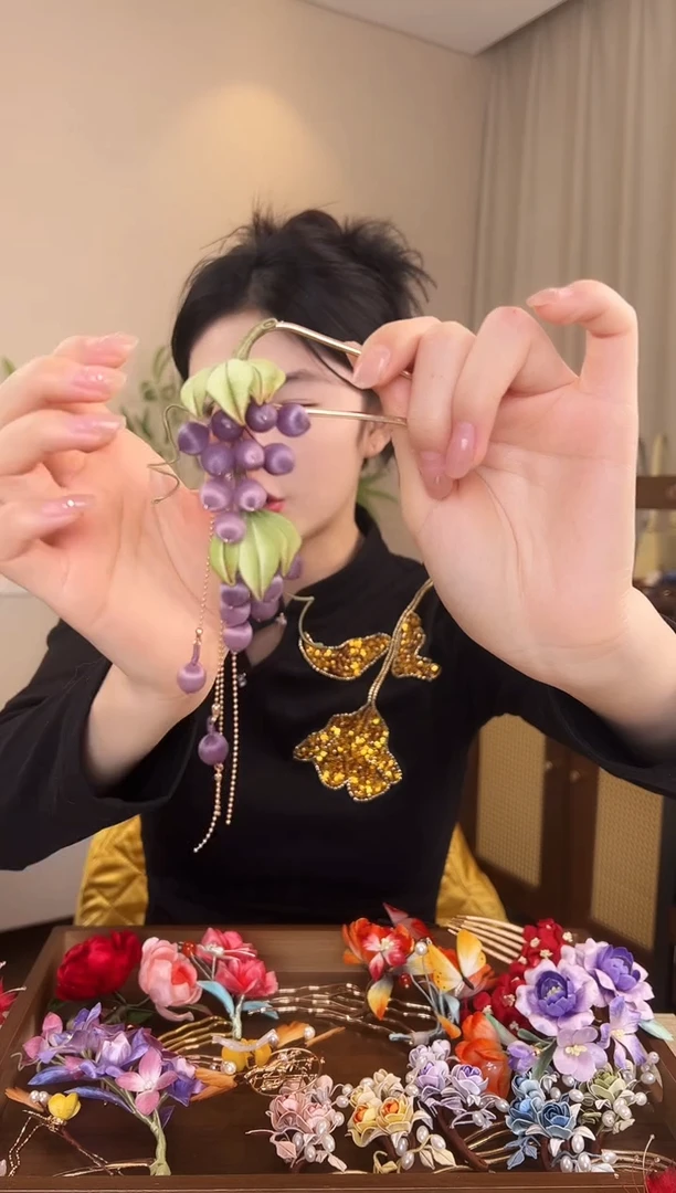 刺绣?***?缠花葡萄u钗