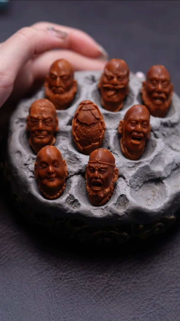 把件橄榄核七星罗汉