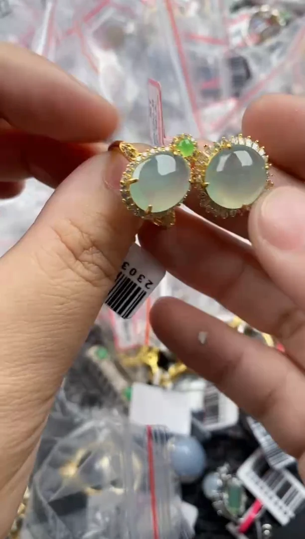 银S925镶嵌戒指翡翠666       1