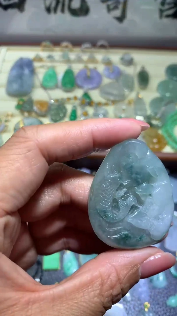 【闪购商品】翡翠颈饰未镶嵌0106天然缅甸A货翡翠