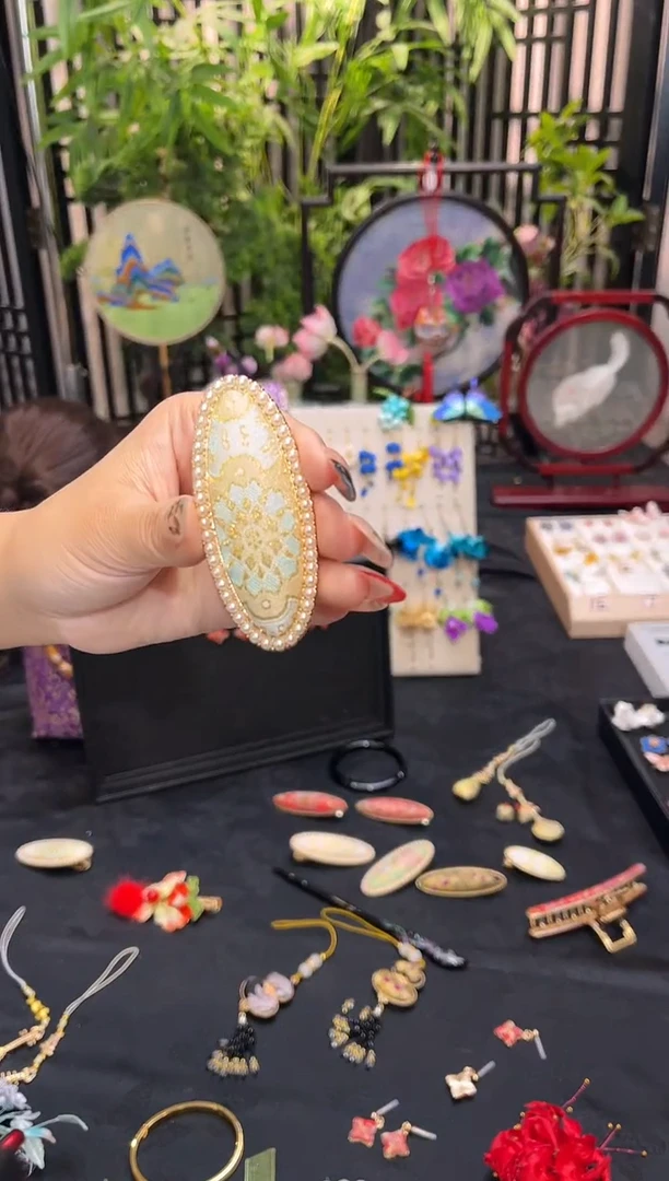 织绣慕*紫非遗苏绣手工饰品