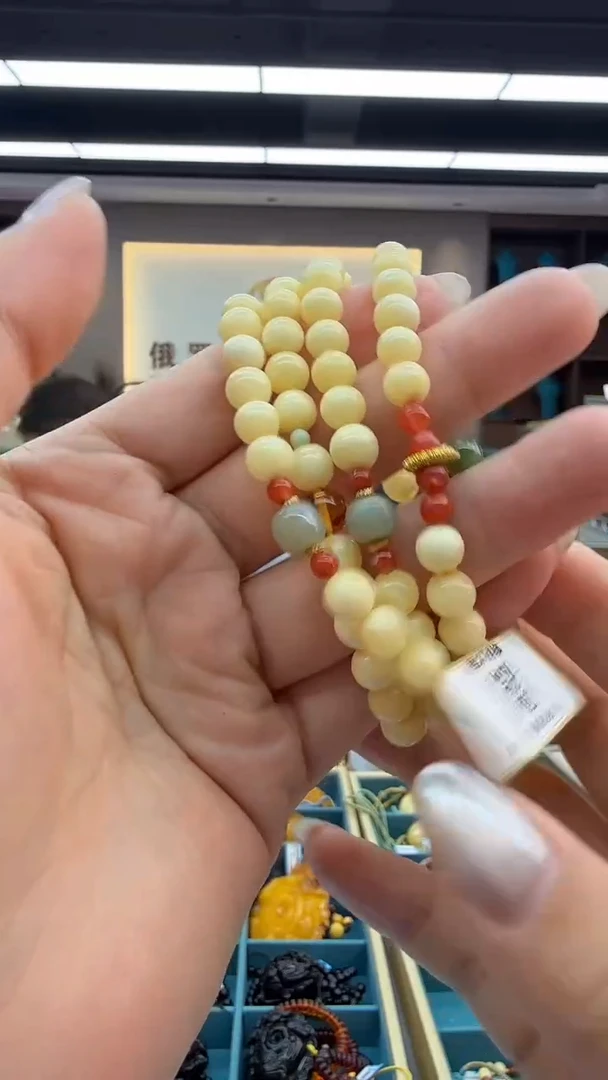 琥珀颈饰未镶嵌96秒拍号 假一罚三