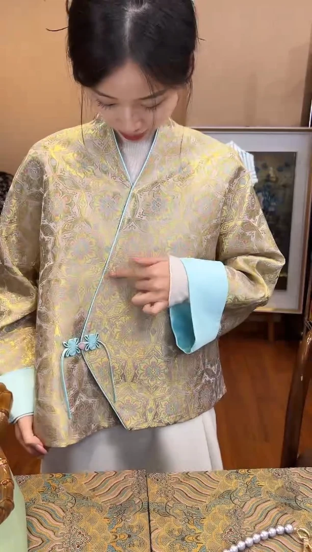 刺绣M 陆美英宋锦外套