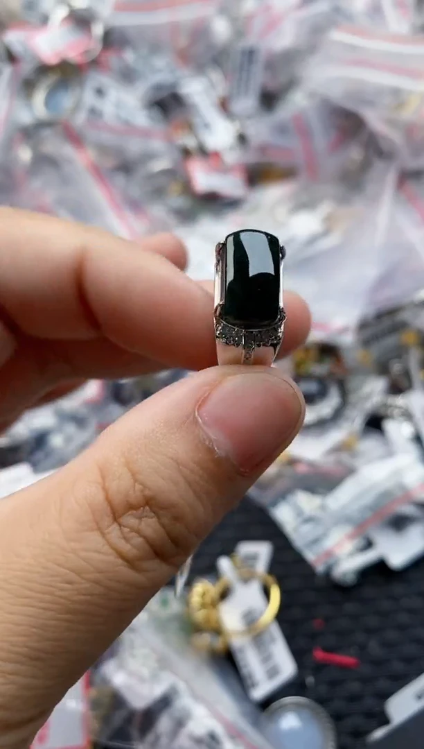 翡翠戒指银S925镶嵌1500000   6