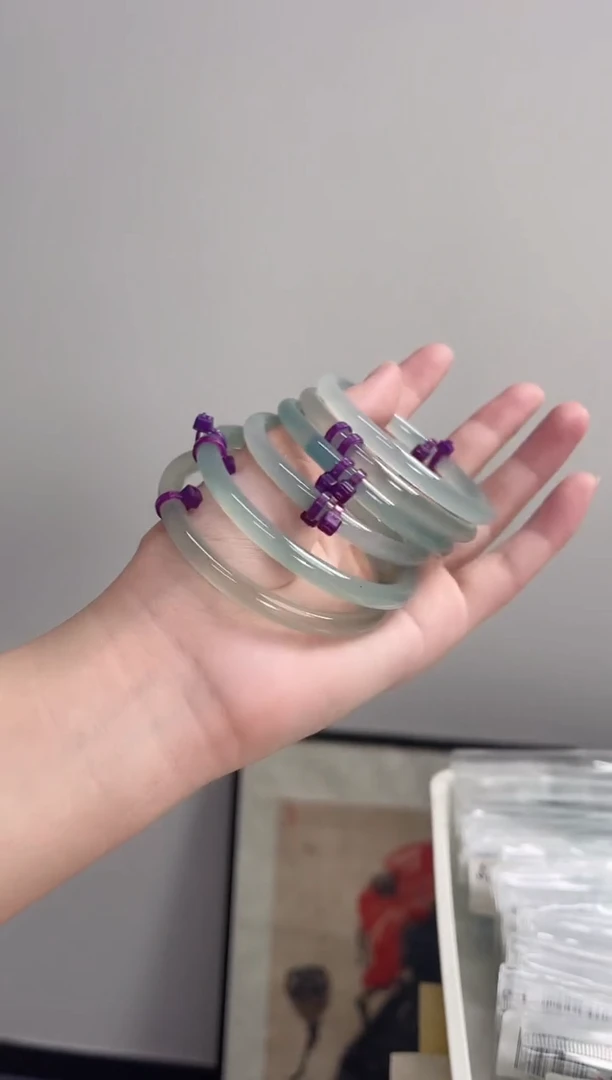 玛瑙/玉髓手镯未镶嵌54-55圈