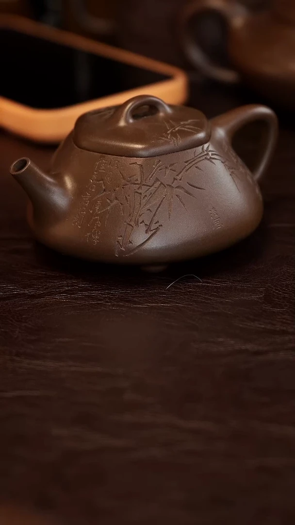 茶壶紫砂六方石瓢 刻绘