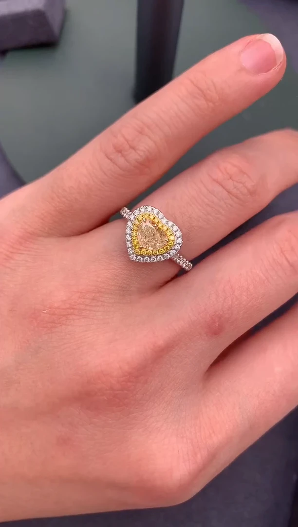 【闪购商品】钻石戒指/指环18K金镶嵌1ct黄钻戒指