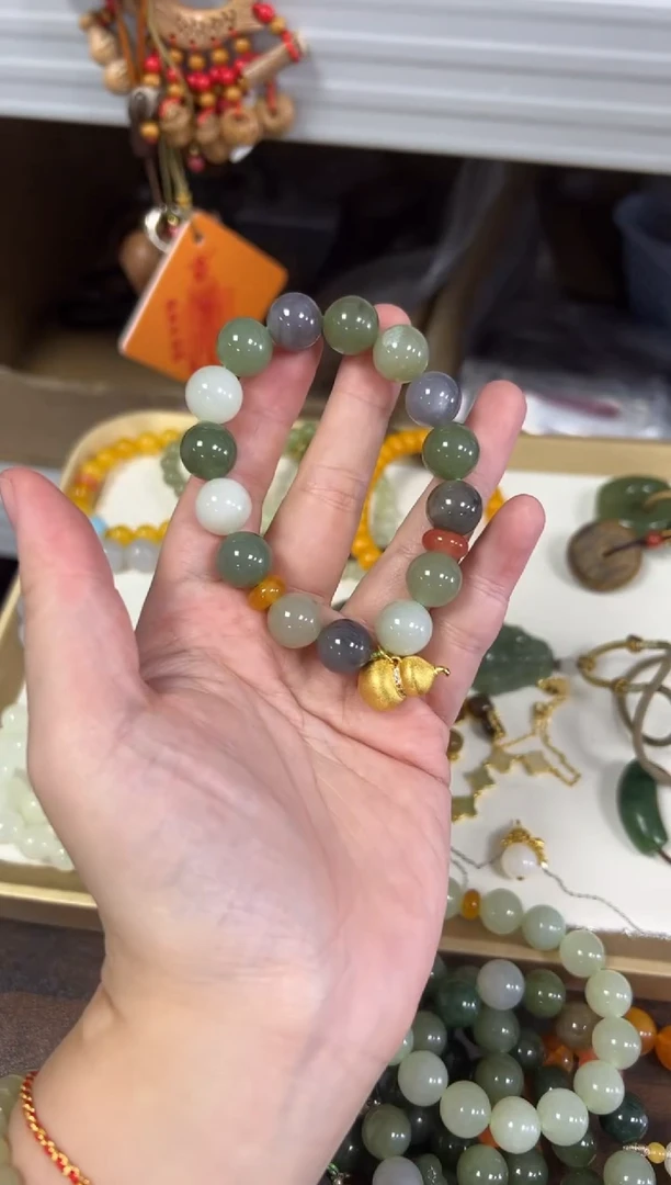 未镶嵌手链和田玉孤品和田玉多宝葫芦款手链[0639]