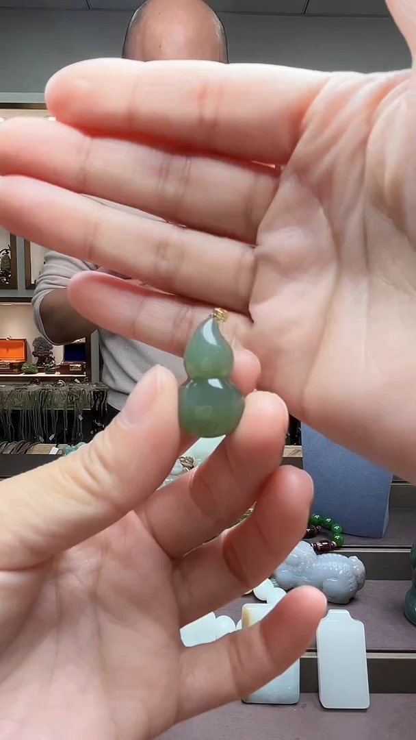 【闪购商品】和田玉颈饰18K金镶嵌1