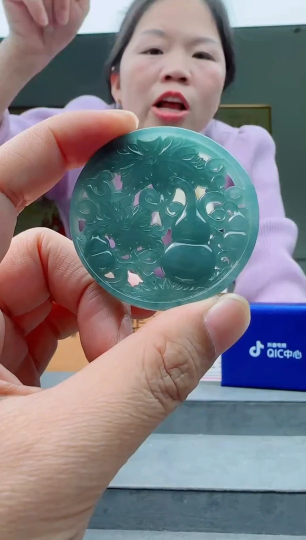 【闪购商品】翡翠颈饰未镶嵌葫芦多样性随机一件发货