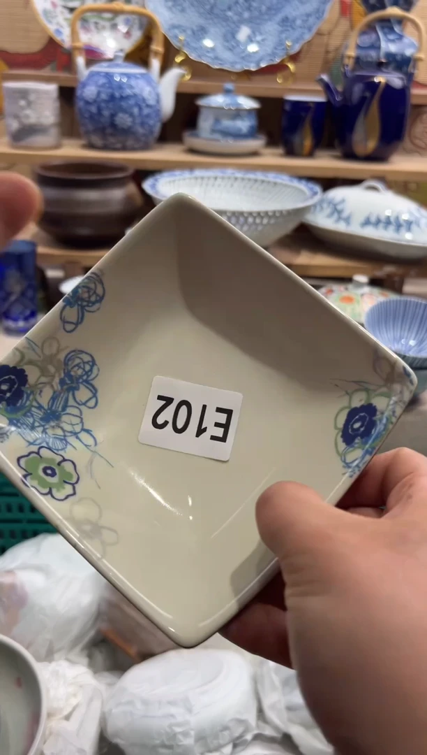 瓷片乐**姐---------E102