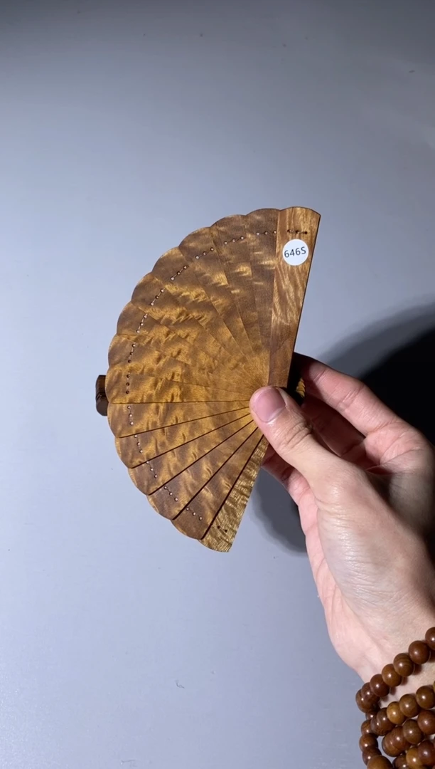 【闪购商品】金丝楠646号10cm金丝楠木小叶桢楠掌中扇