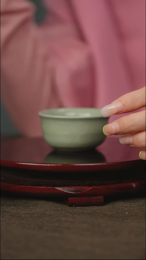 豆绿 小圆杯 无底款