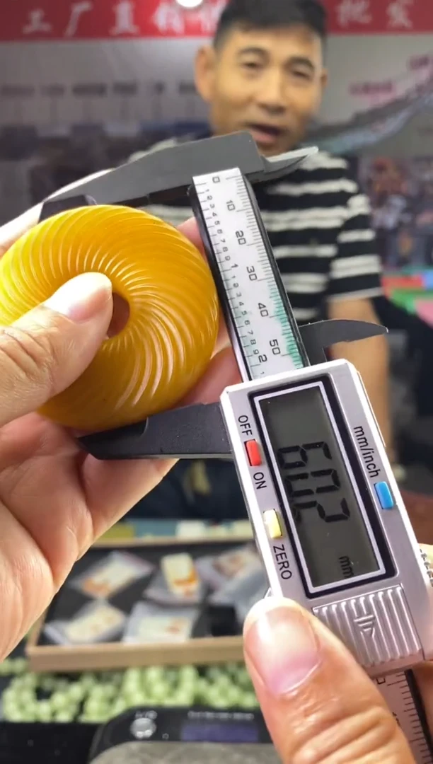 天然玉石未镶嵌颈饰