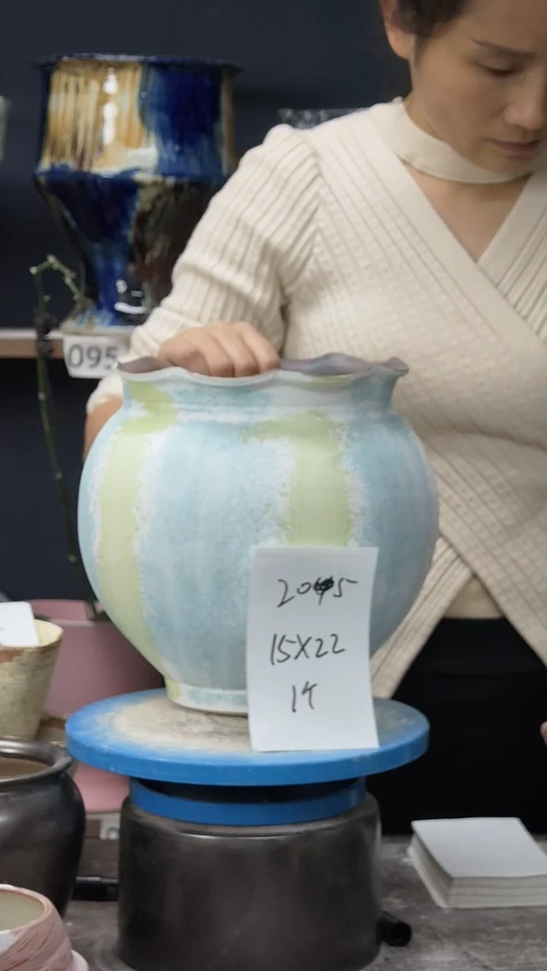 江西景德镇花盆微瑕205