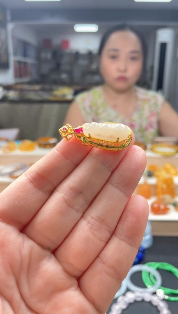 颈饰未镶嵌和田玉93