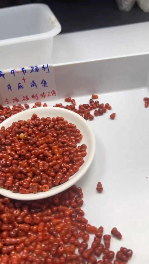 翡翠未镶嵌颈饰w921红翡葫芦9*6mm*10颗