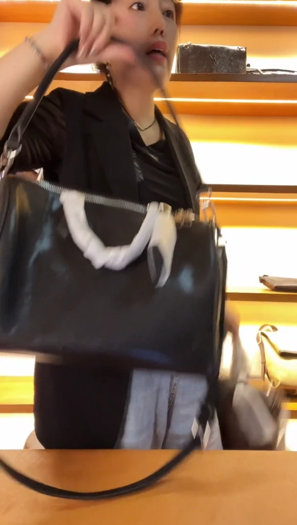 牛皮（革）高端订制时尚百搭女士 手提 腋下 斜跨包