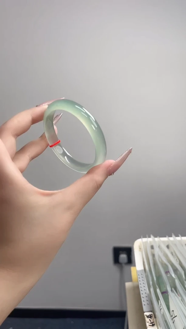 手镯玛瑙/玉髓未镶嵌53-54圈