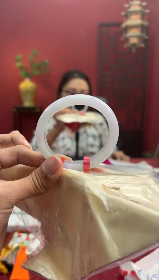 未镶嵌手镯（贵妃镯）翡翠翡翠手镯
