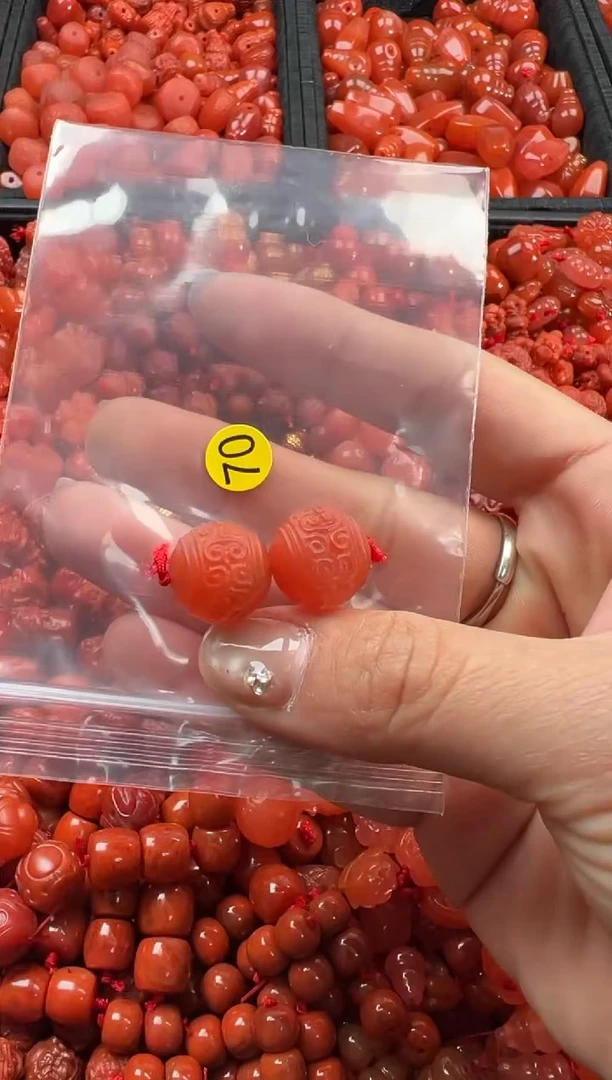 【闪购商品】南红玛瑙颈饰未镶嵌1