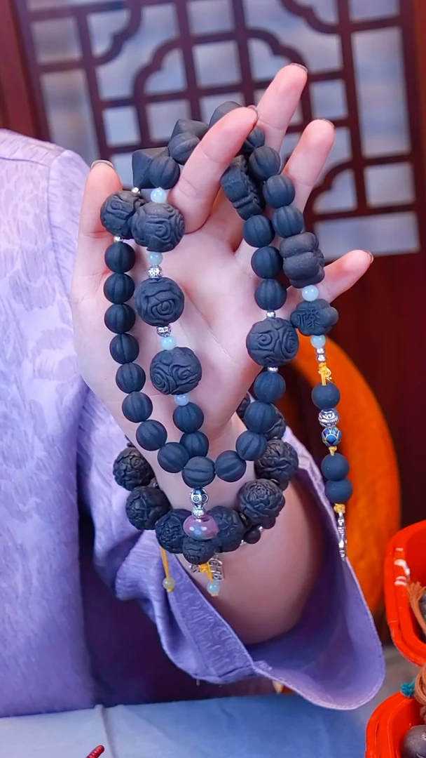 黑花宜   设计款 项链