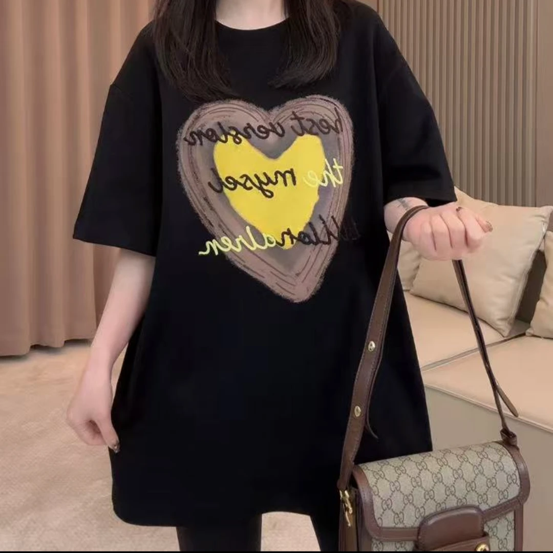 【芊莱】爱心刺绣休闲短袖时尚女春夏秋冬大版字母T恤百搭圆领短袖