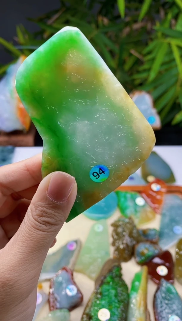 定制翡翠未镶嵌一***提翡翠