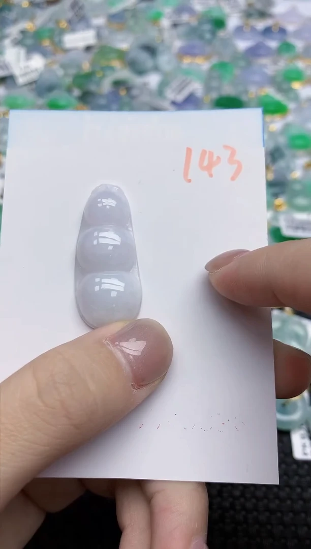 【闪购商品】翡翠颈饰未镶嵌天然翡翠A货