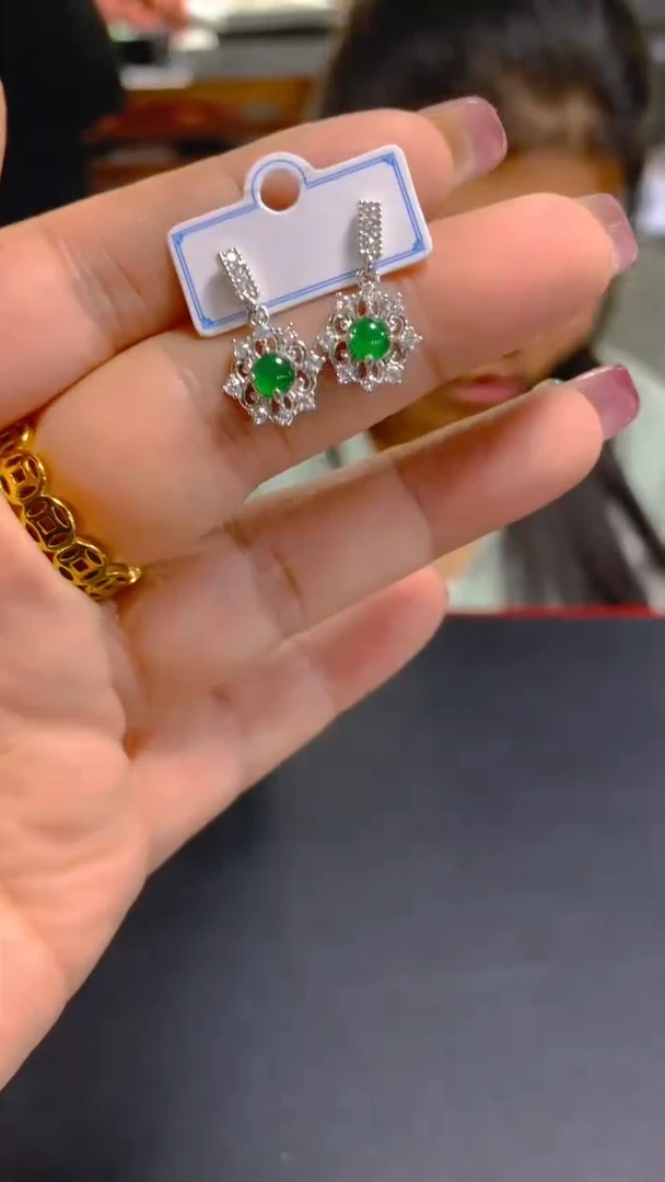 【闪购商品】翡翠耳饰未镶嵌0061854969多样性发其一