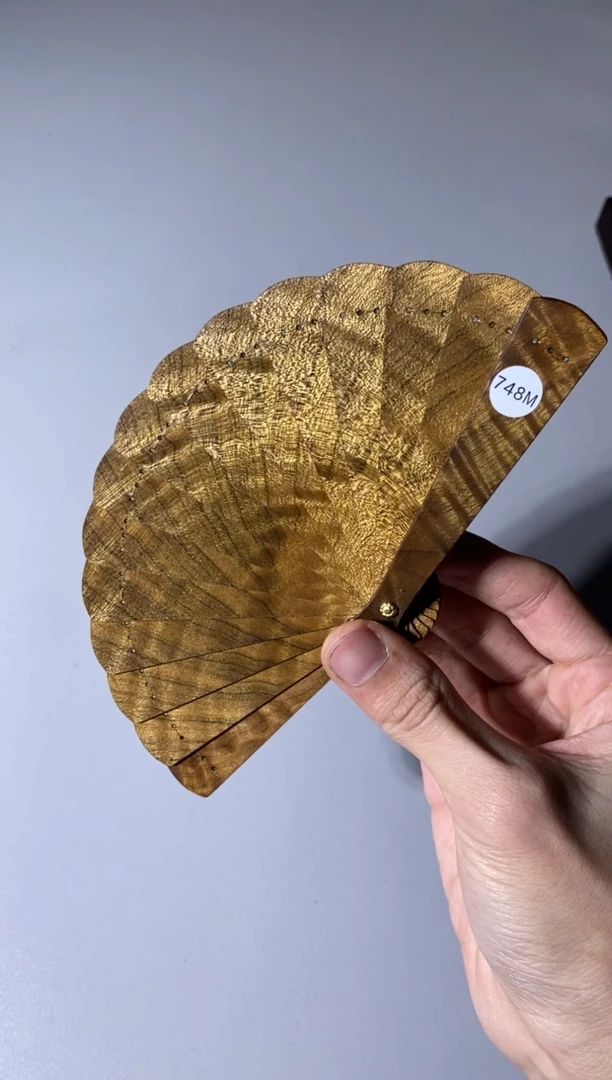 【闪购商品】金丝楠748号10cm金丝楠木小叶桢楠掌中扇