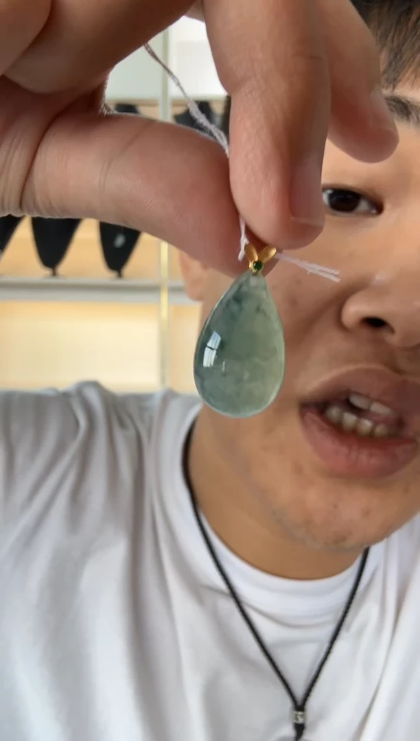 翡翠18K金镶嵌颈饰天然翡翠A货孤品一件