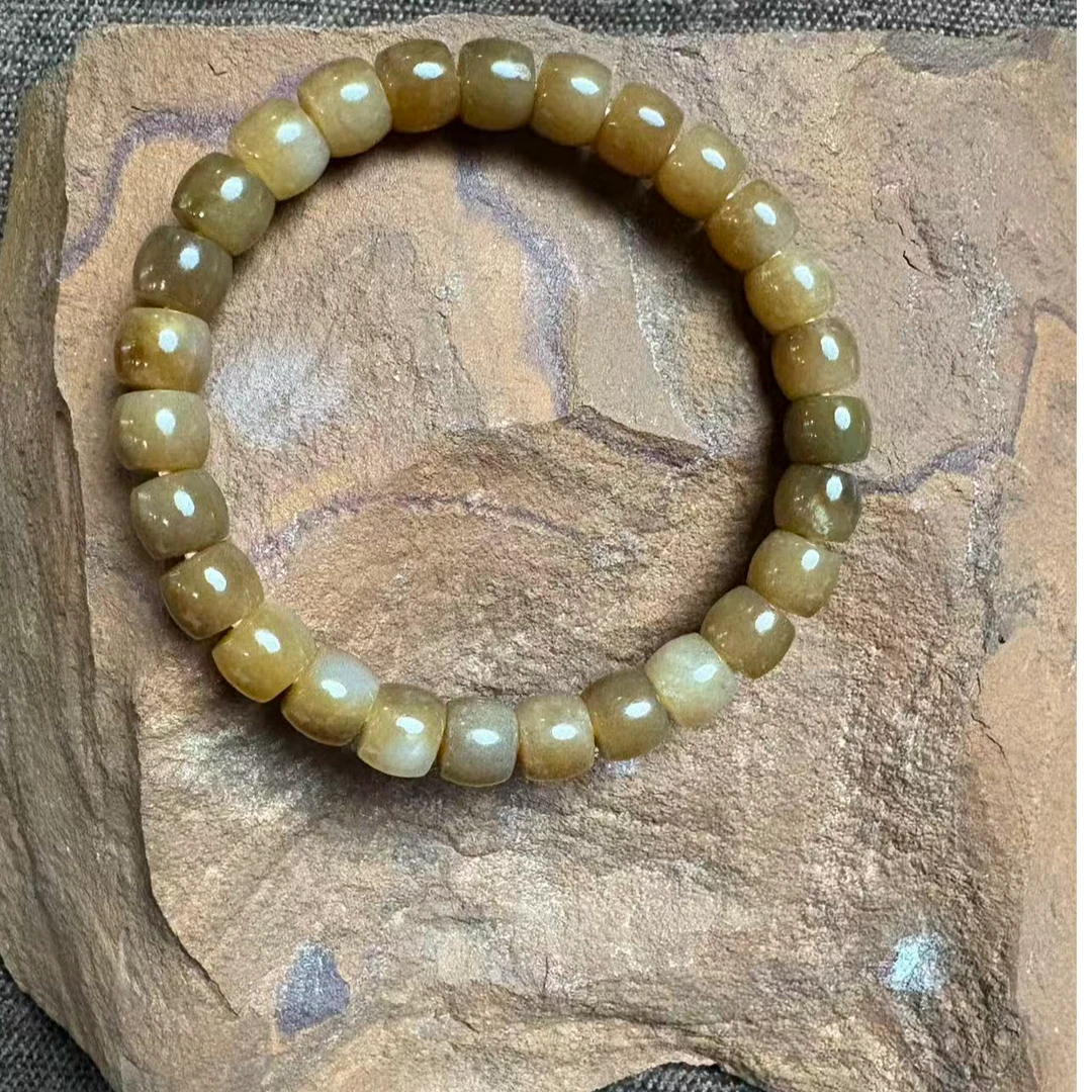 新疆和田玉麻糖卡8mm直切老型珠手串