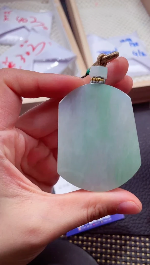 未镶嵌挂件翡翠1118888