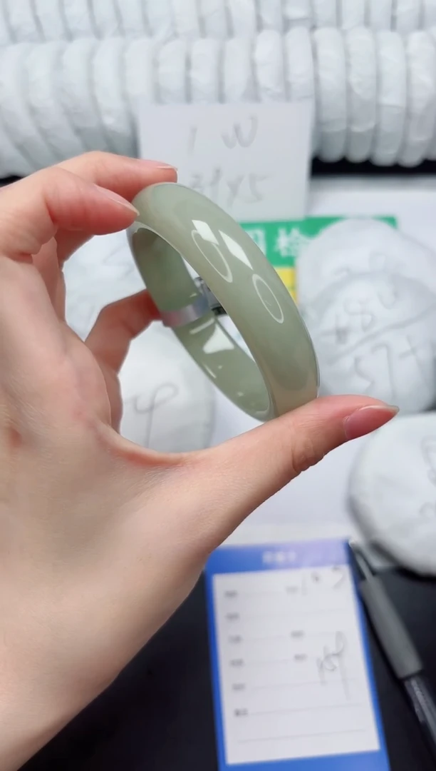 未镶嵌手镯石英质玉A103-57.7DKDK