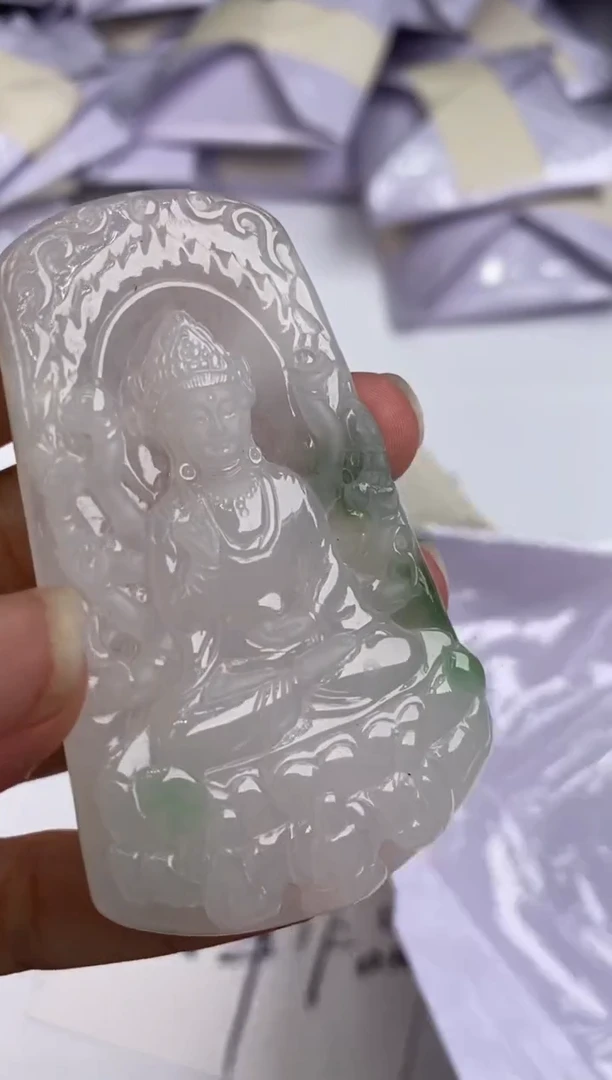 未镶嵌挂件翡翠354289      多人