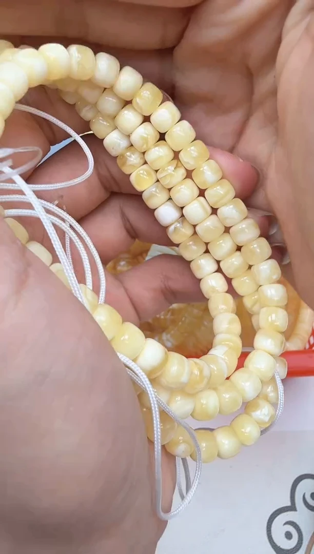 【闪购商品】琥珀裸石未镶嵌项链