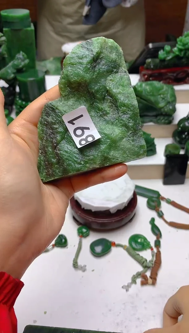 未镶嵌和田玉挂件1