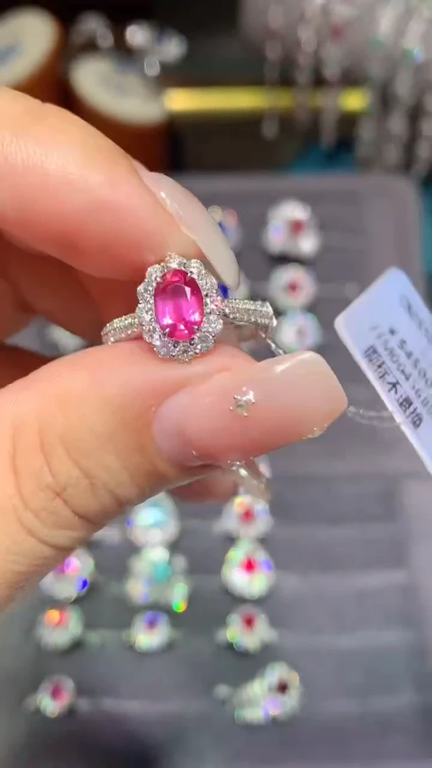 戒指蓝宝石18K金镶嵌1.02ct