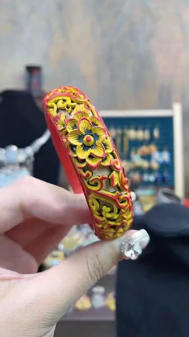 非遗手工雕漆剔彩镯子62