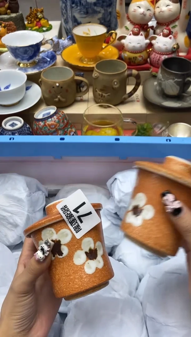 瓷片往***生隆莲瓷器欢迎大家