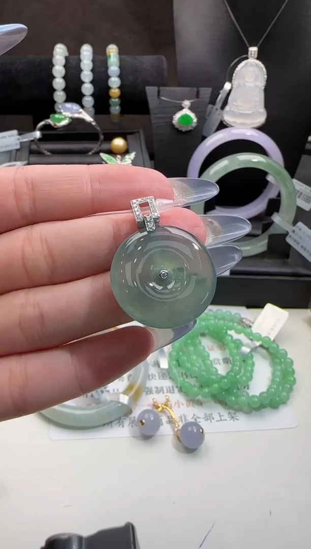 翡翠18K金镶嵌吊坠(不含链)翡翠吊坠