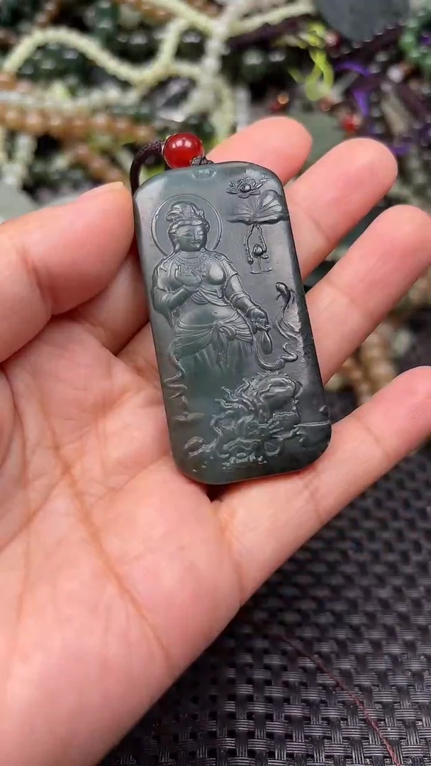 颈饰未镶嵌和田玉1